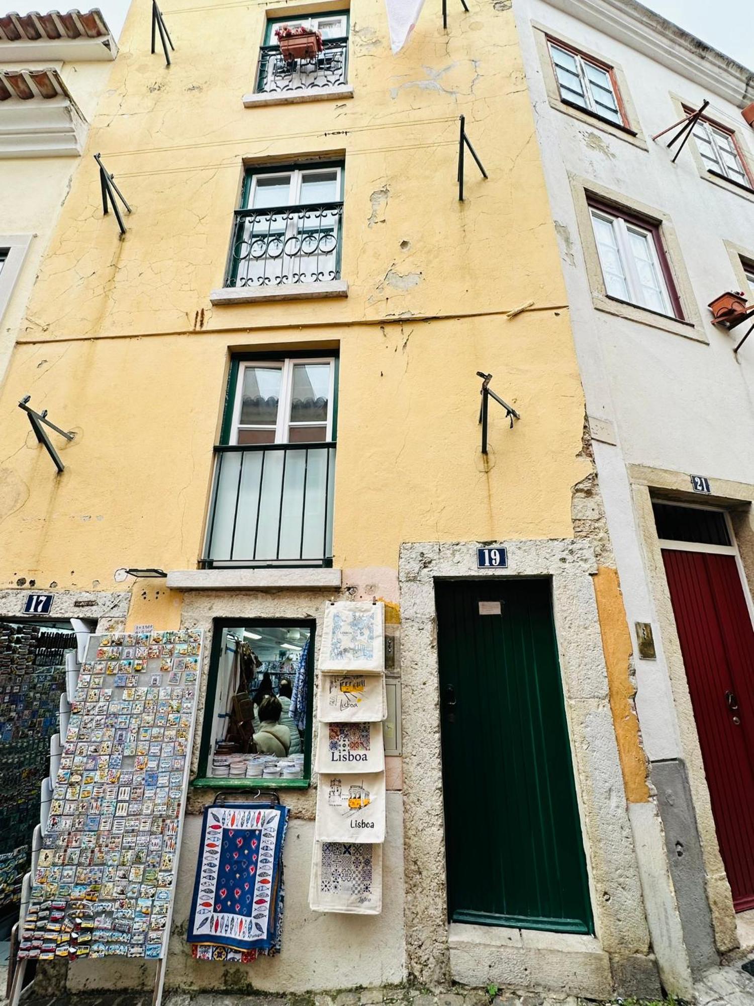 Castle Cozy Apartment リスボン エクステリア 写真